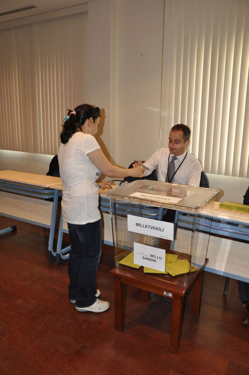 Ambassador: Voting in parliamentary election in Turkish embassy in Azerbaijan goes active