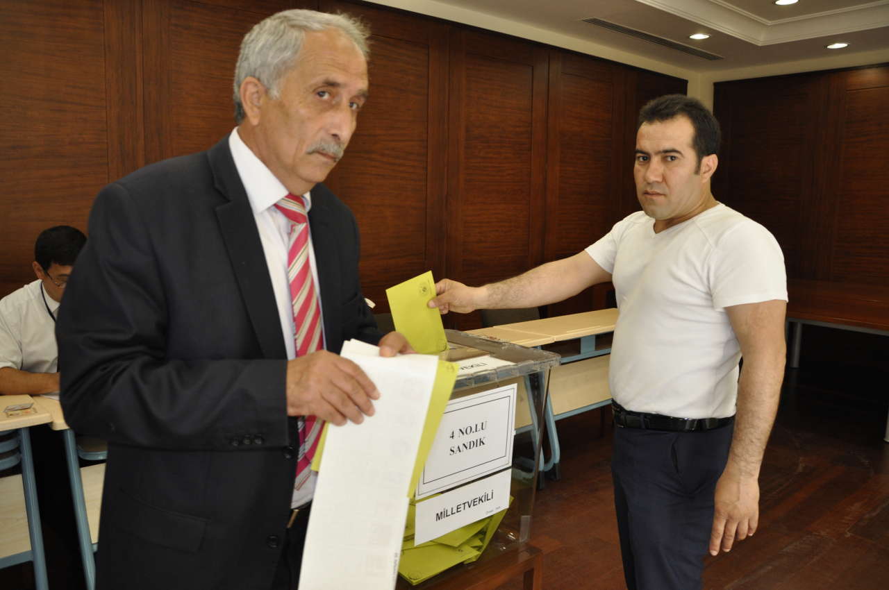 Ambassador: Voting in parliamentary election in Turkish embassy in Azerbaijan goes active