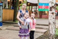 Российские дети-инвалиды нарисовали картины, посвященные Азербайджану и Евроиграм (ФОТО)