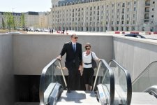 Президент Азербайджана и его супруга приняли участие в открытии пешеходного перехода на Баиловском бульваре (ФОТО)