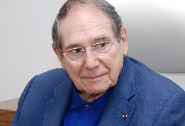 Легендарные актеры Робер Оссейн и Тюркан Шорай приедут в Баку