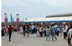 Болельщики проявляют большой интерес к соревнованиям по гимнастике в рамках  Евроигр (ФОТО)