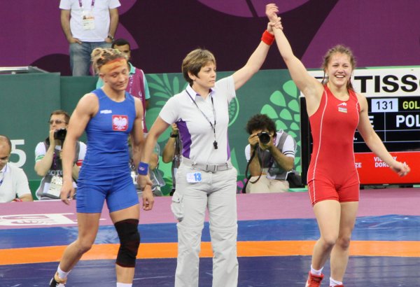 Azerbaijan grabs another gold medal in women’s wrestling at Baku 2015 (VIDEO) (PHOTO)