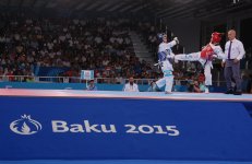 Азербайджанская тхэквондистка вышла в полуфинал Евроигр (ФОТО)