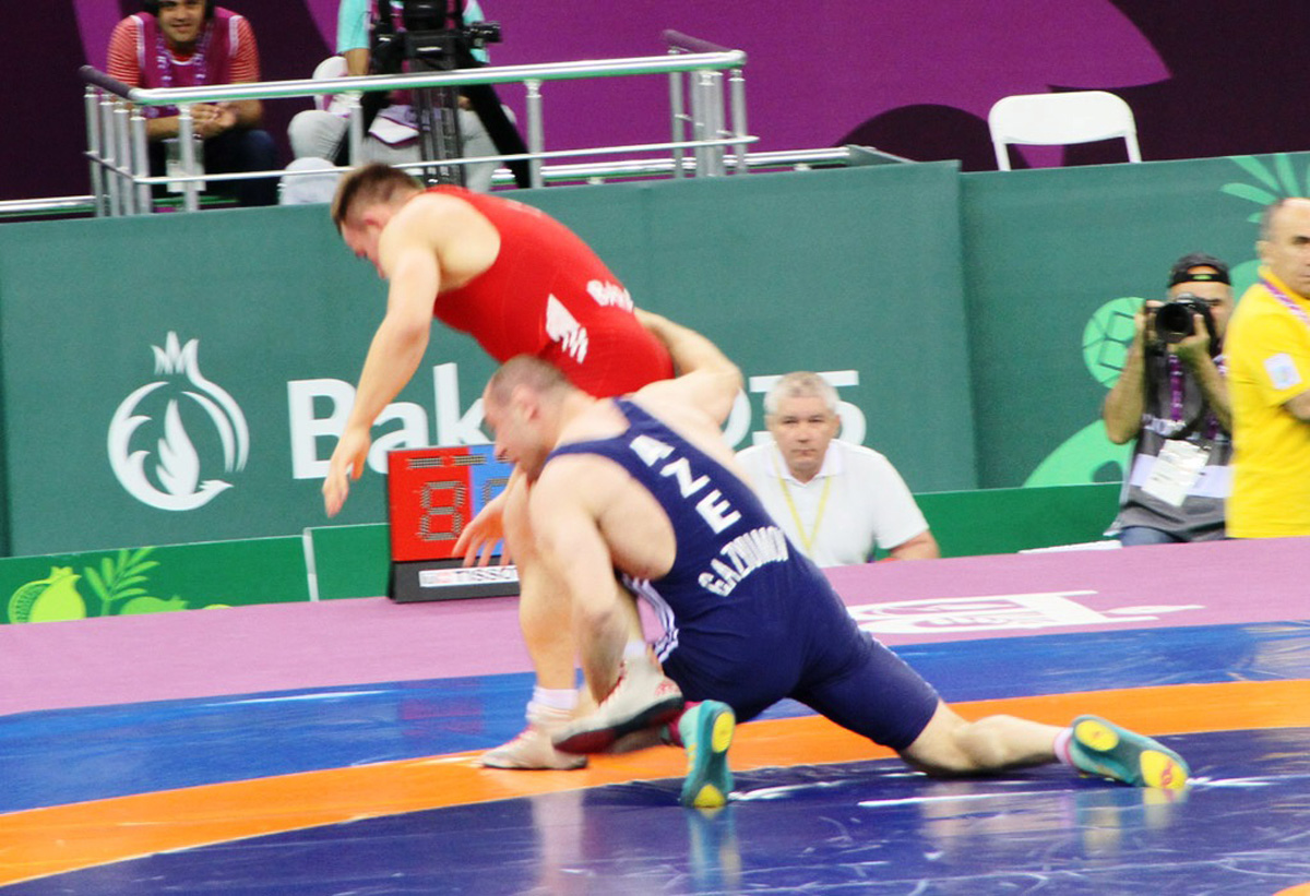 Азербайджанский борец вышел в 1/4 финала Олимпиады в Рио