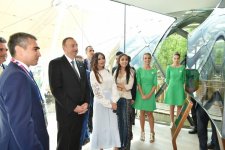 Президент Ильхам Алиев и его супруга приняли участие в «Национальном дне» на азербайджанском павильоне выставки "Milan Expo 2015"