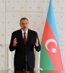 Под председательством Президента Азербайджана прошло заседание Кабмина, посвященное итогам развития страны в I полугодии и предстоящим задачам