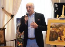 Азербайджанскому музею подарены картины израильских художников (ФОТО)
