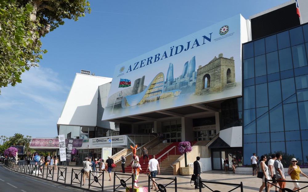 Azerbaijan's first lady attends opening ceremony of  “Azerbaijani Carpets in Art” exhibition in Cannes