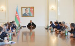 Президенту Ильхаму Алиеву вручена специальная награда Совета прессы Азербайджана за решительную позицию в защите национальных интересов страны (ФОТО)