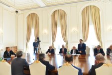 Президенту Ильхаму Алиеву вручена специальная награда Совета прессы Азербайджана за решительную позицию в защите национальных интересов страны (ФОТО)