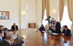 Президенту Ильхаму Алиеву вручена специальная награда Совета прессы Азербайджана за решительную позицию в защите национальных интересов страны (ФОТО)