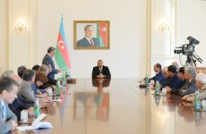 Президенту Ильхаму Алиеву вручена специальная награда Совета прессы Азербайджана за решительную позицию в защите национальных интересов страны (ФОТО)