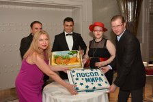 Нурида Курбанова награждена орденом ООН "Золотой орел", медалью "За заслуги перед обществом" и удостоена звания "Посол Миссии Мира" (ФОТО)
