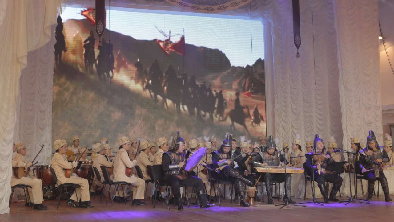 "Айпара" покорила гостей фестиваля тюркской музыки в Астане (ФОТО)