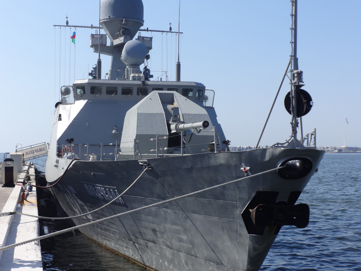 Дружественный визит российских военных кораблей в Азербайджан (ФОТОСЕССИЯ)