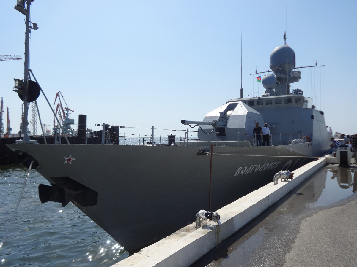 Дружественный визит российских военных кораблей в Азербайджан (ФОТОСЕССИЯ)