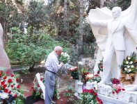 СМИ Узбекистана: Голос Муслима Магомаева - яркий, звучный, драматический…