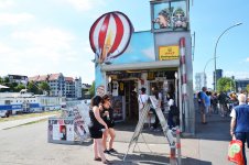 В гостях у Европы: Поцелуй Брежнева, или Путешествие на полицейской машине (ФОТО, часть 3)