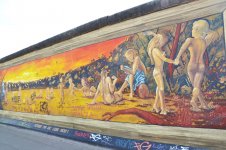 В гостях у Европы: Поцелуй Брежнева, или Путешествие на полицейской машине (ФОТО, часть 3)