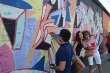 В гостях у Европы: Поцелуй Брежнева, или Путешествие на полицейской машине (ФОТО, часть 3)