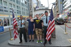 В гостях у Европы: Поцелуй Брежнева, или Путешествие на полицейской машине (ФОТО, часть 3)