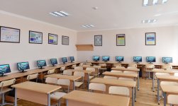 Azerbaijani president reviews one of schools after repair in Baku