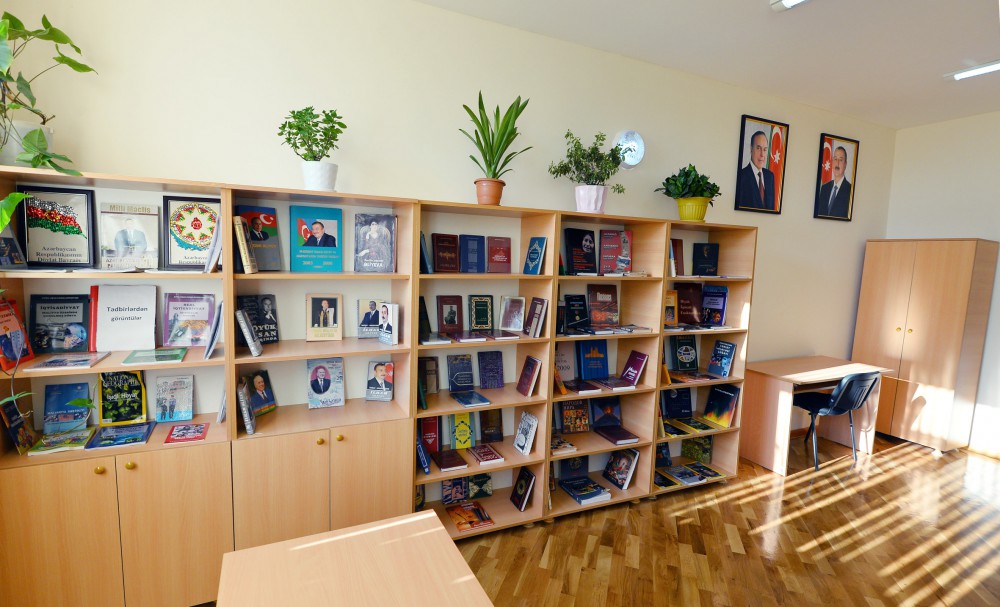 Azerbaijani president reviews Technical and Humanitarian Lyceum after repair
