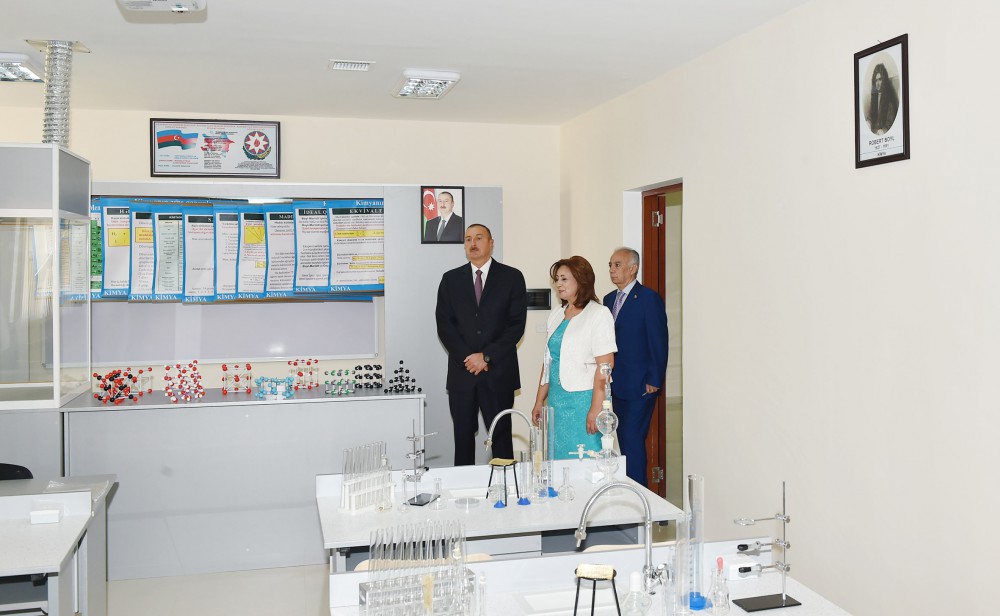 Azerbaijani president reviews Technical and Humanitarian Lyceum after repair