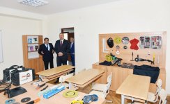 Президент Азербайджана ознакомился с состоянием Бакинского профлицея №5 после реконструкции