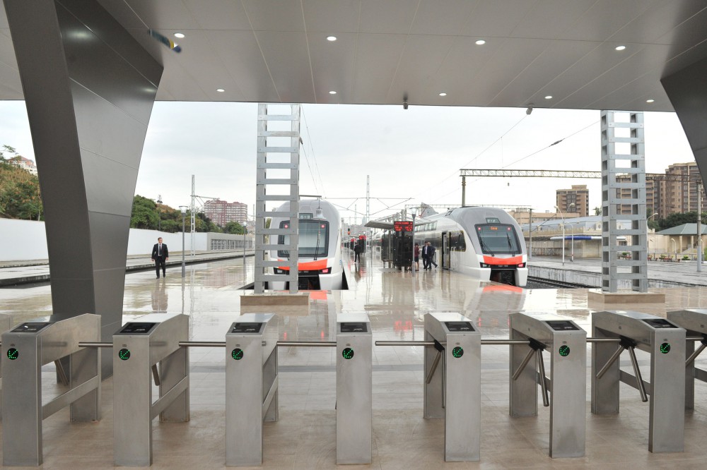 Azerbaijani president attends ceremony to see off first train on Baku-Sumgayit route