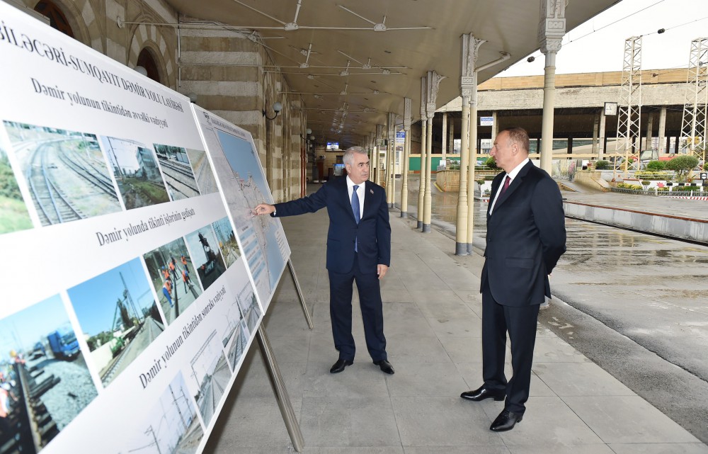 Azerbaijani president attends ceremony to see off first train on Baku-Sumgayit route