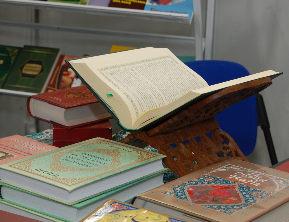 Праздник книги в Баку с участием представителей 30 стран (ФОТО)