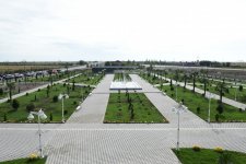 Президент Ильхам Алиев принял участие в открытии Площади флага в Кюрдамире