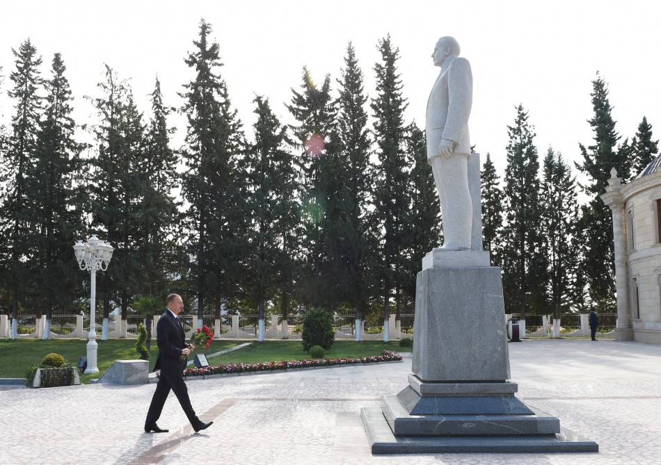 Azerbaijani president arrives in Kurdamir district