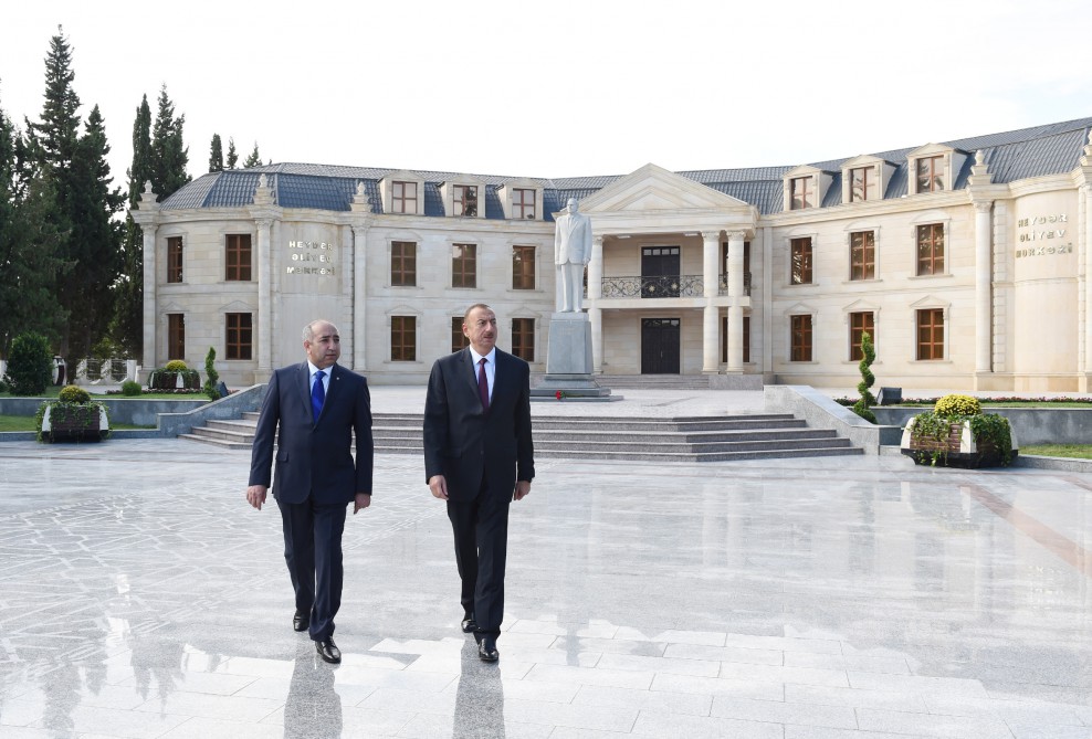 Azerbaijani president arrives in Kurdamir district