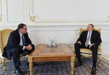 Azerbaijani president receives credentials of newly-appointed Hungarian ambassador (PHOTO)