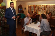 Кокосовые шарики, или как в Баку призвали отказаться от мясных блюд (ФОТО)
