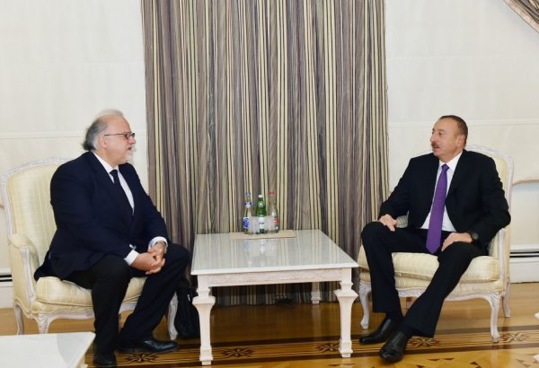 Президент Ильхам Алиев принял посла Франции в связи с завершением его дипмиссии