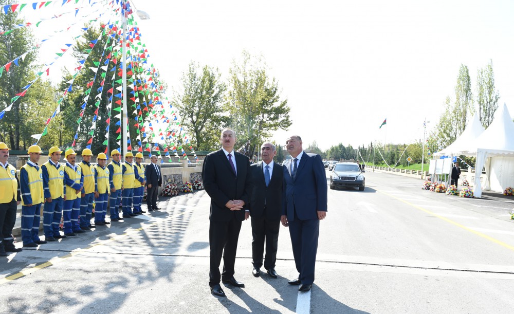 Президент Ильхам Алиев принял участие в открытии автодороги Гекчай-Уджар (ФОТО)