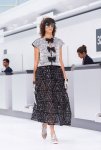 Неделя моды в Париже: Chanel весна-лето 2016 (ФОТО)