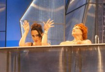 "В хрустальном дворце": "золотая клетка", Или жизнь с любимым (ФОТО)