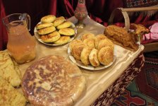 Что везут российские туристы из Азербайджана … и часто не довозят  (ФОТО)