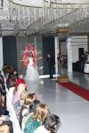 Необычные свадебные платья испанского дизайнера в Баку (ФОТО)