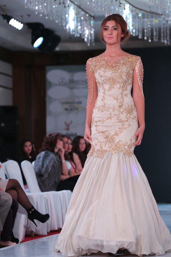 Свадебные и вечерние платья - "Baku Fashion Night 2015" (ФОТО)