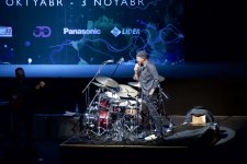 Мир романтического джаза в Баку - легендарный Боб Джеймс и "Fourplay" (ФОТО)