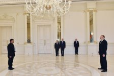 Президент Ильхам Алиев принял верительные грамоты новоназначенного посла Индии