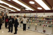 В Баку прошел литературно-художественный вечер, посвященный 90-летию Бахтияра Вахабзаде (ФОТО)