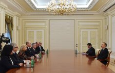 Ильхам Алиев принял делегацию парламента Австралии (ФОТО)