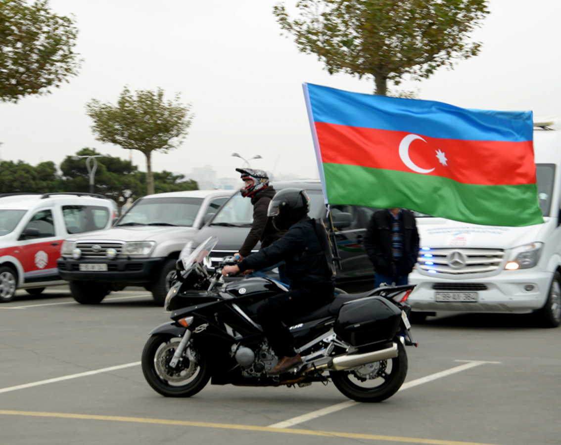 В Баку прошел велопробег, посвященный Дню Государственного флага  (ФОТО)
